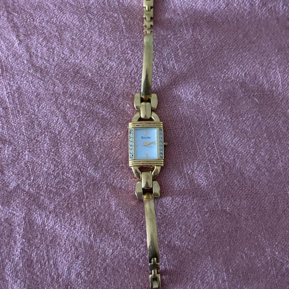 Vintage Bulova Gold Tone Watch